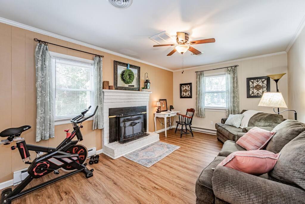 Kelly'S Comfortable Quinton Home Exterior foto